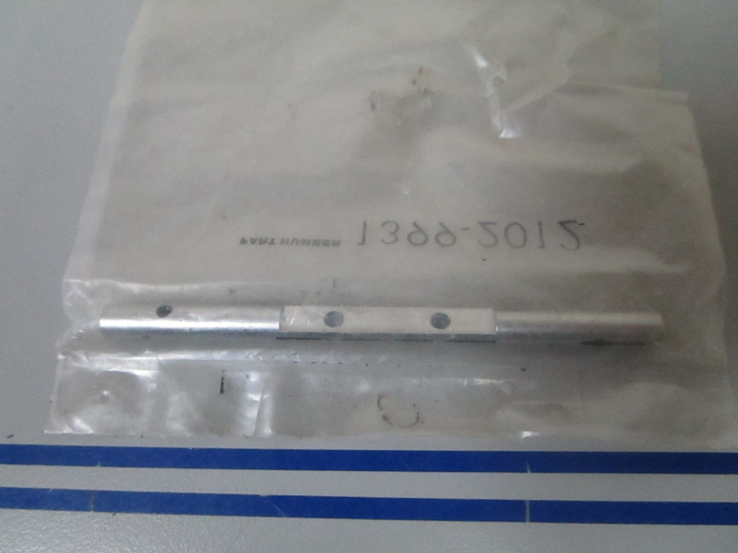 *NEW OEM* 0810 Mercury Quicksilver Throttle Shaft 1399-2012