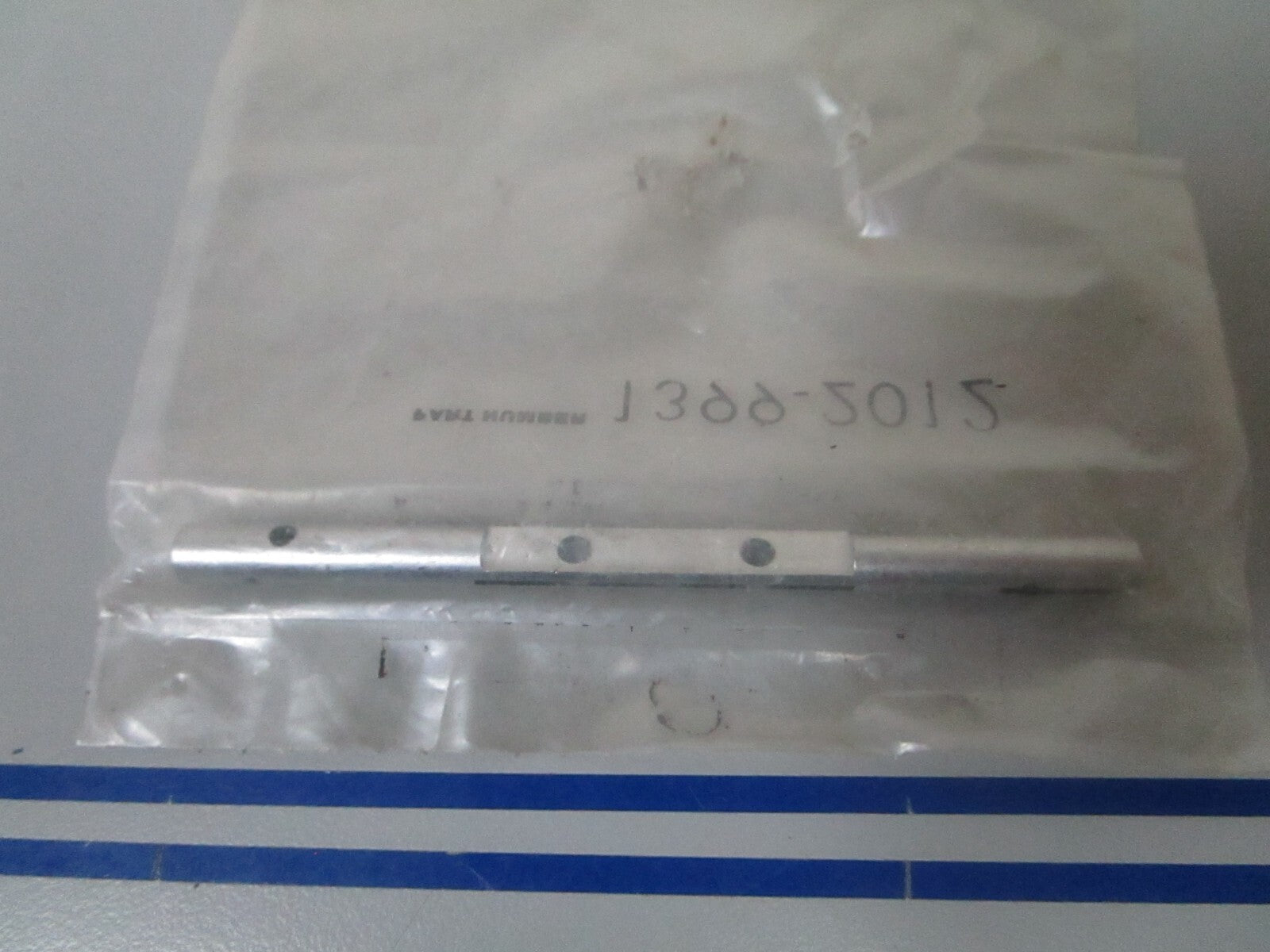 *NEW OEM* 0810 Mercury Quicksilver Throttle Shaft 1399-2012