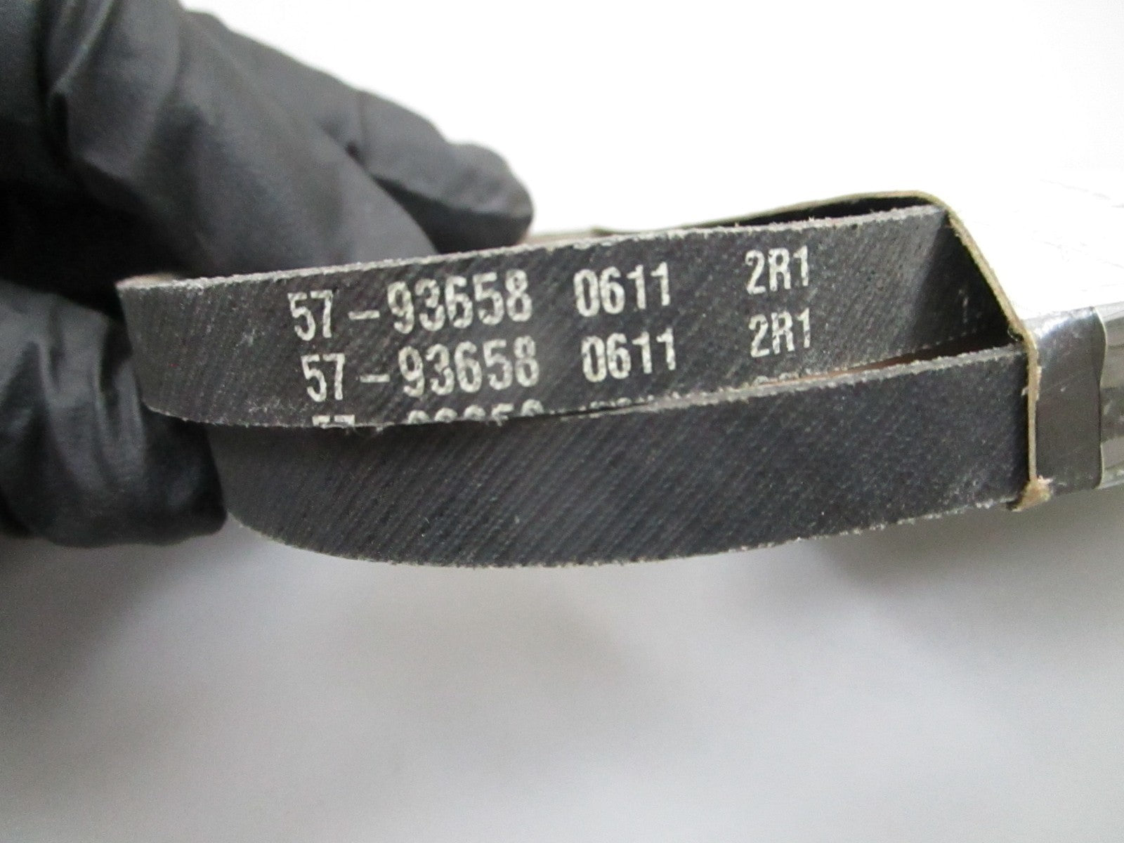 *NEW OEM* 0810 Mercury Quicksilver V-Belt 57-93658Q