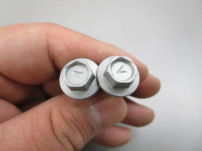 NEW OEM (LOT OF 2) 90105-08049-00 Yamaha Bolt 0810