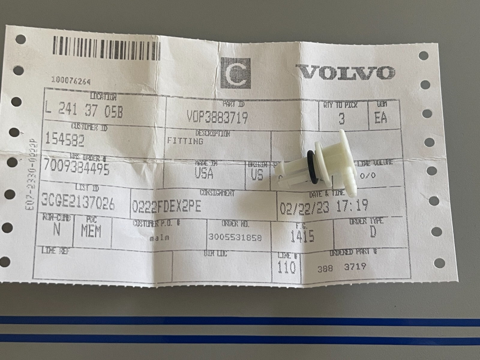 *NEW OEM* 0720 Volvo Penta Fitting 3883719