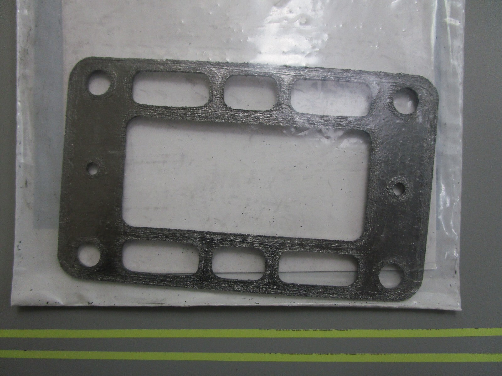 *NEW* 0810 Sierra Exhaust Riser Gasket 18-2971-1 Replaces: Volvo 856039-3