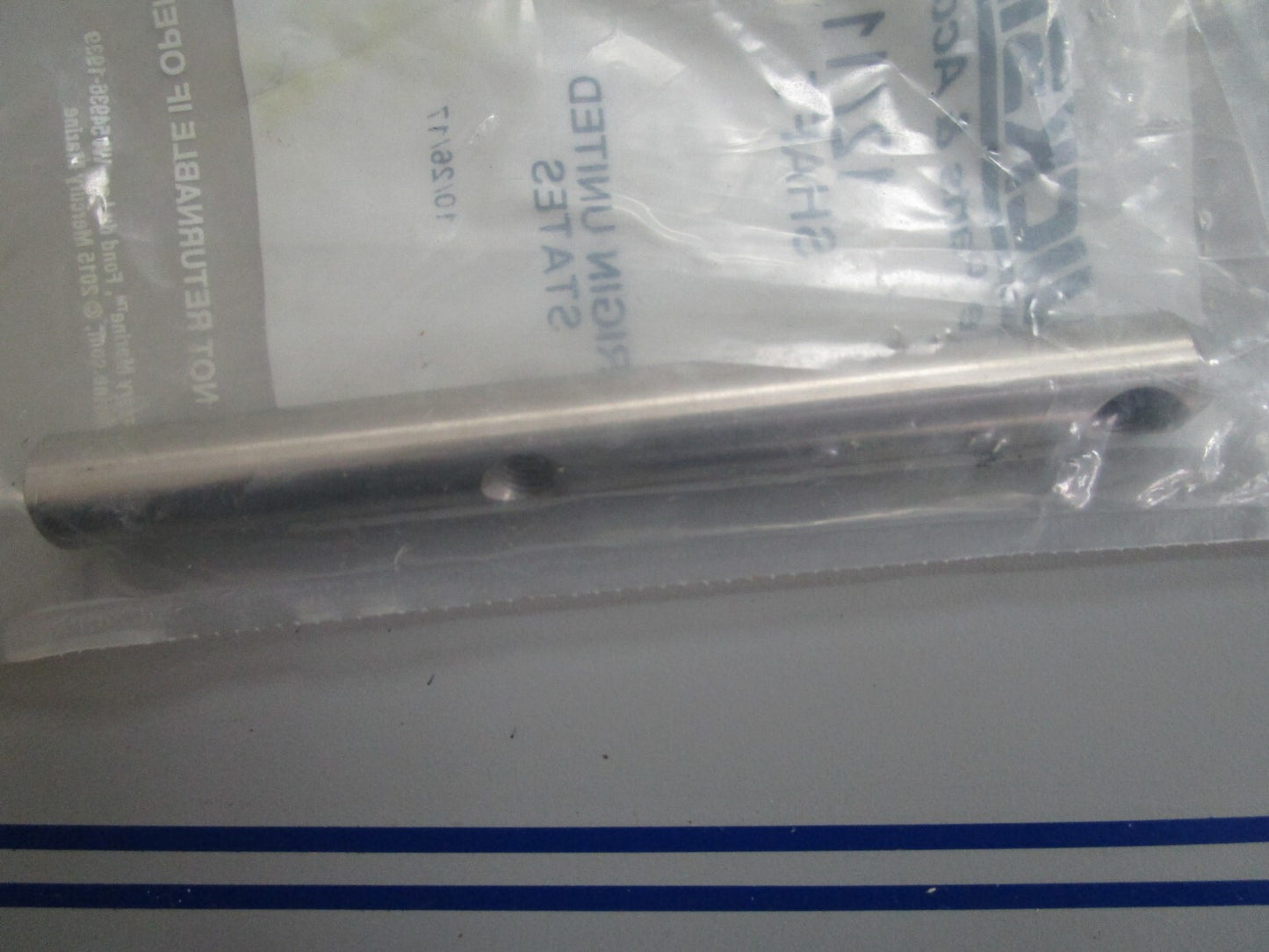 *NEW OEM* 0820 Mercury Quicksilver Shaft 12711