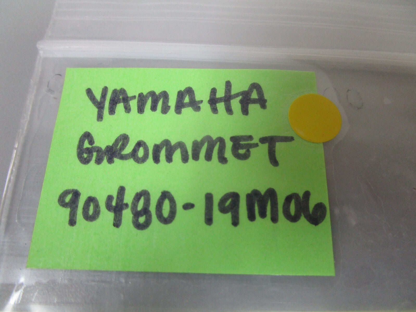 *NEW OEM* 0810 Yamaha Grommet 90480-19M06