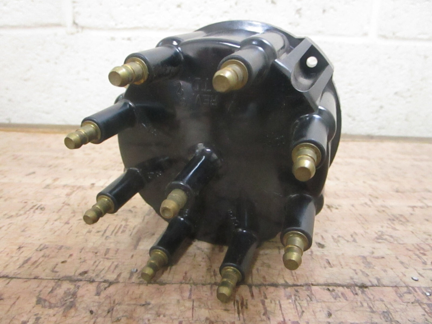 *NEW OEM* 0780 Mercury Mercruiser V8 Distributor Cap 805759A2