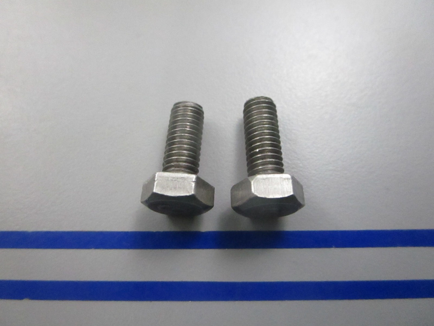 NEW OEM (LOT OF 2) 10-83395M Mercury Quicksilver Plate 0810
