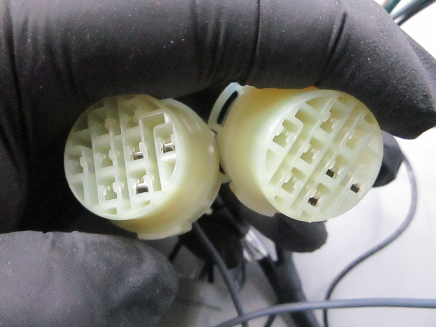 *NEW OEM* 0810 Suzuki Dual Engine Adapter 990C0-88032