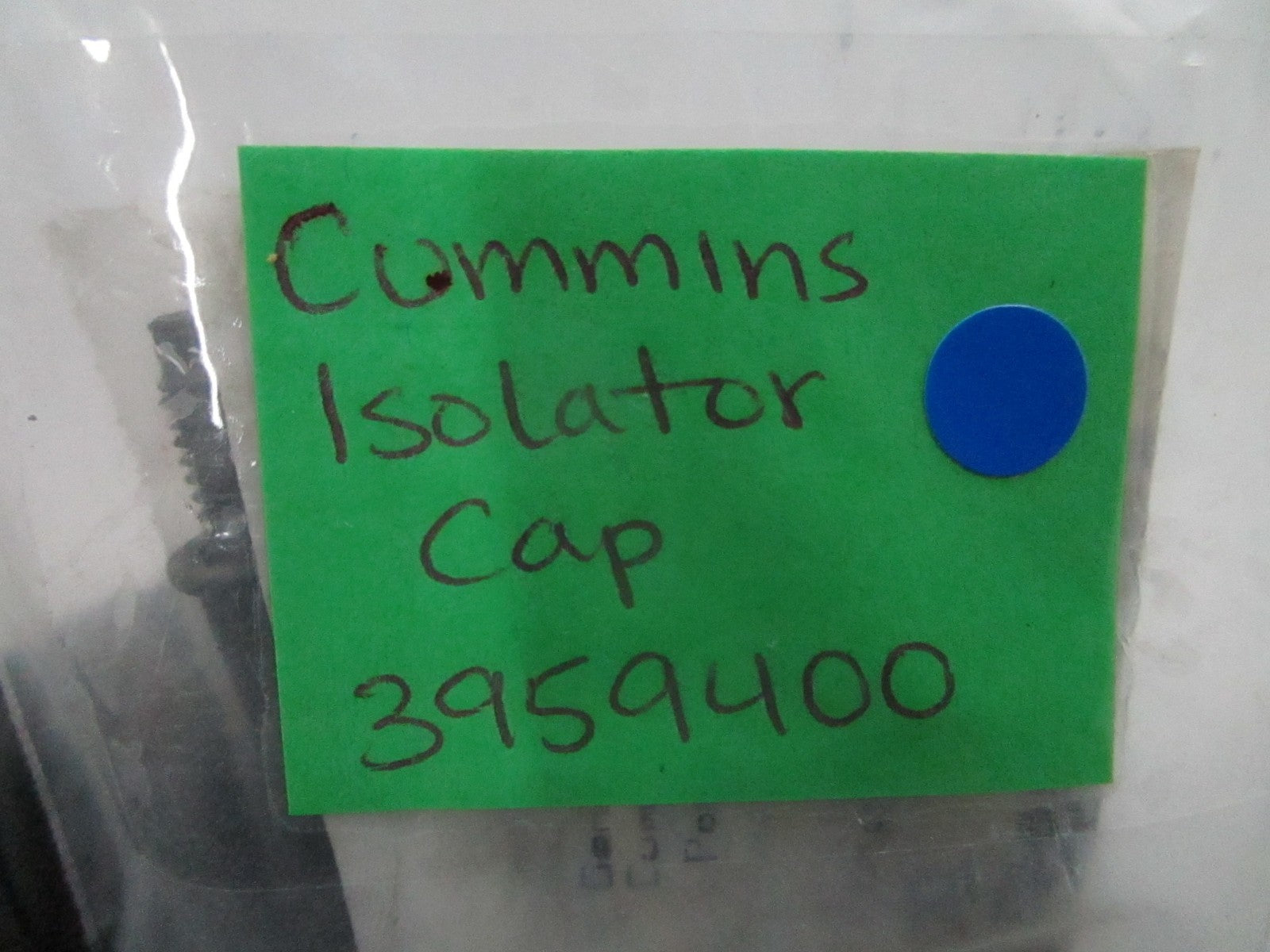 *NEW OEM* 0810 Cummins Isolator Cap 3959400