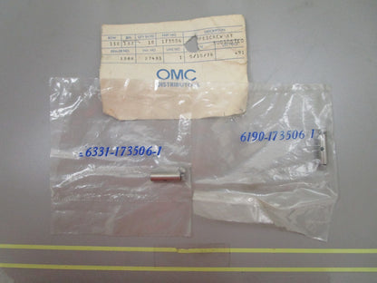 *NEW OEM* (LOT OF 2) 0810 OMC Johnson Evinrude Cable Screws & Clamp Kit 173506