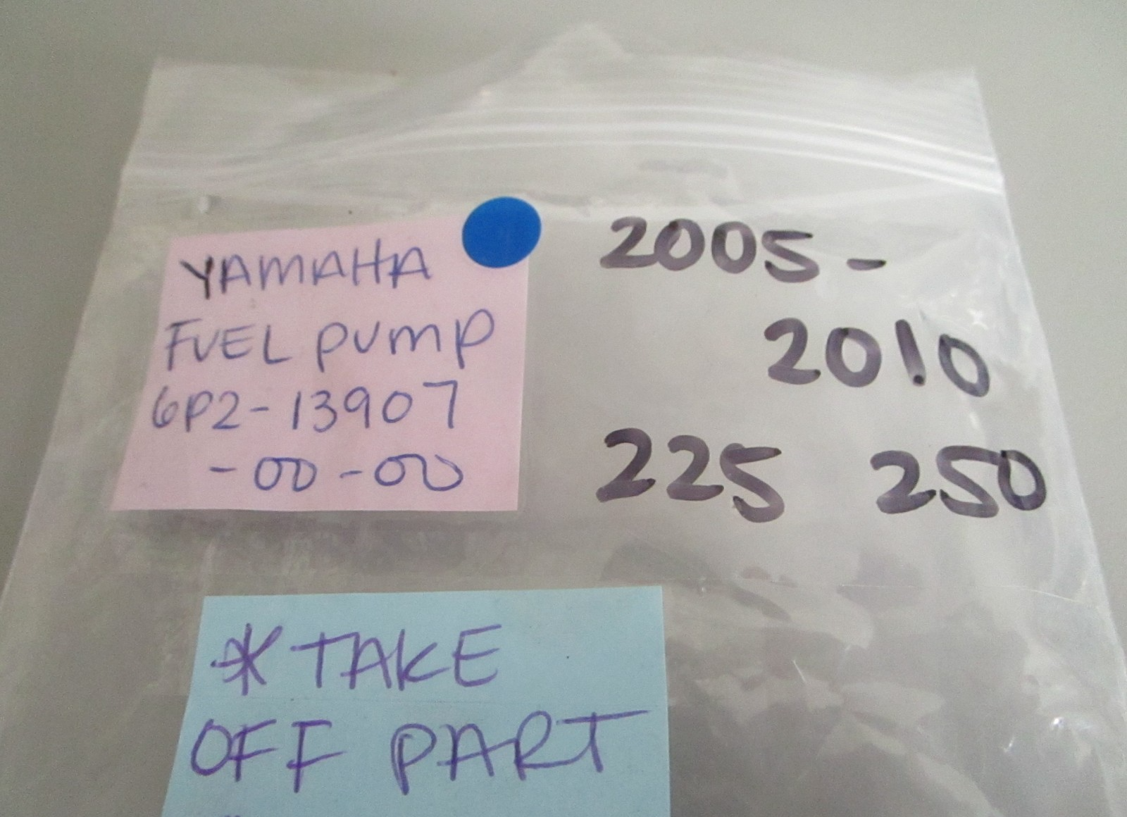 *NEW OEM* 0720 Yamaha 225 250 hp 2005 - 2010 Fuel Pump 6P2-13907-00-00