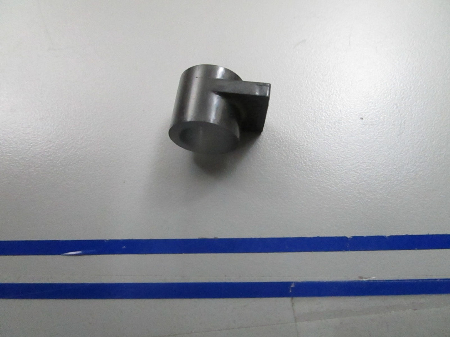 *NEW OEM* 0810 OMC Johnson Evinrude Bushing 326723 0326723