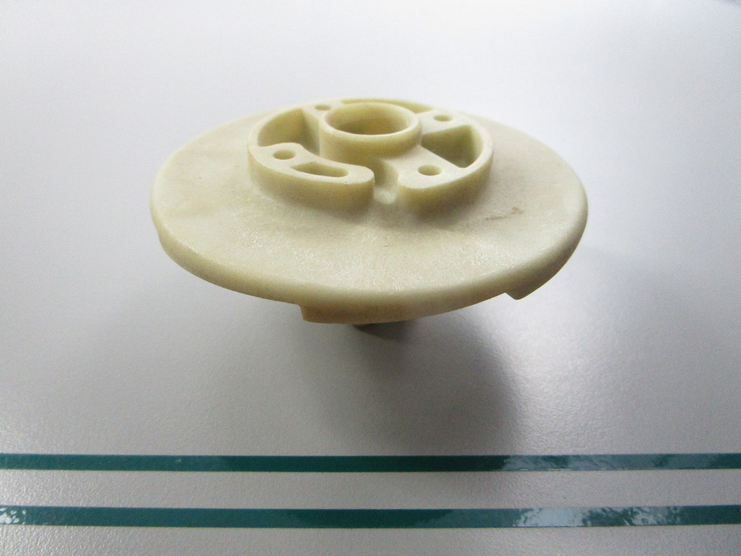 NEW OEM 318938 0318938 OMC Johnson Evinrude Upper Starter Pulley 0810