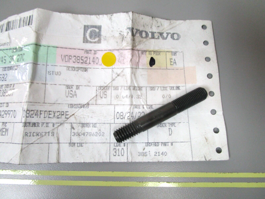 *NEW OEM* 0750 Volvo Penta STUD 3852140