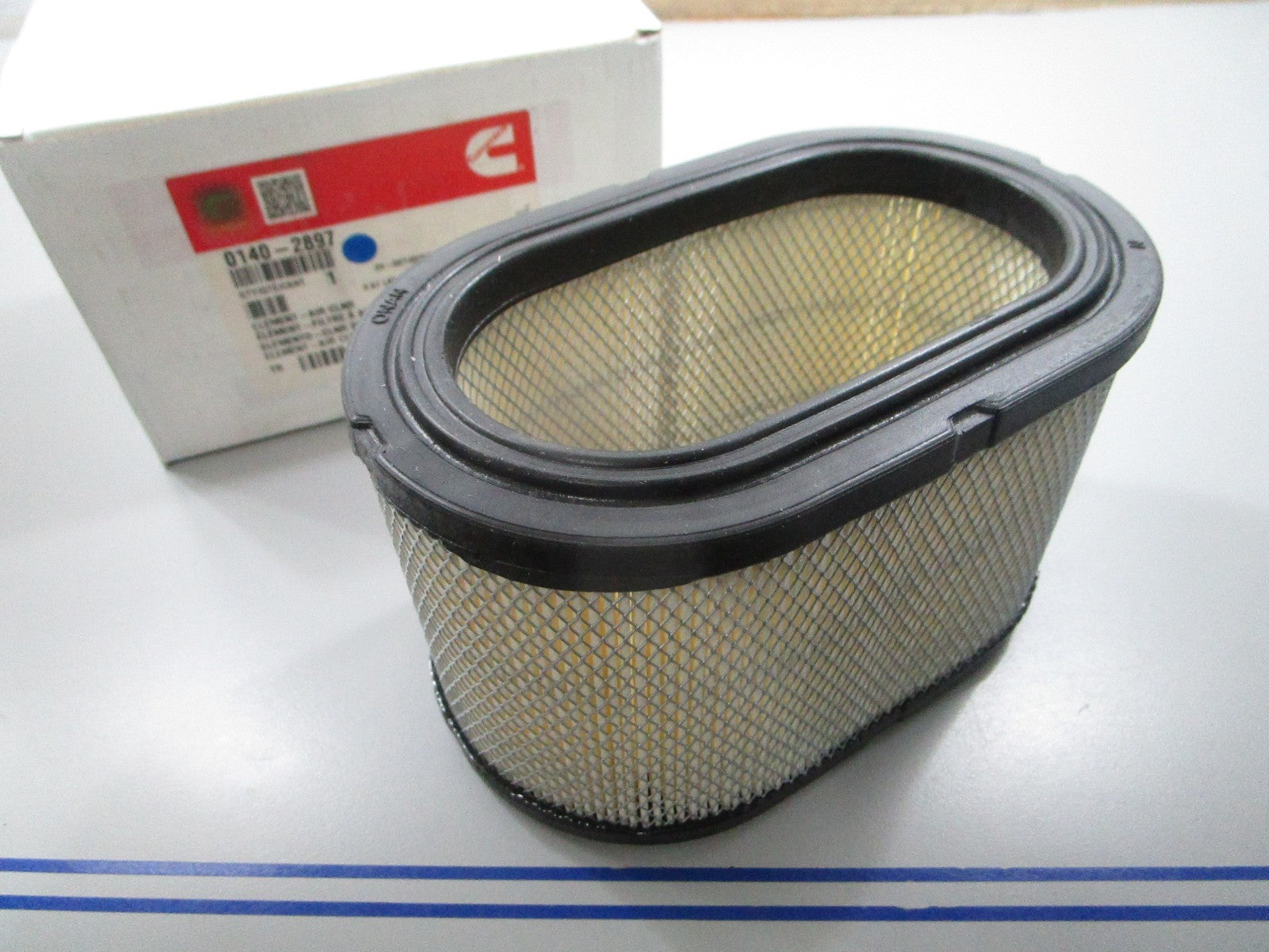*NEW OEM* 0810 Cummins Air Filter 0140-2897