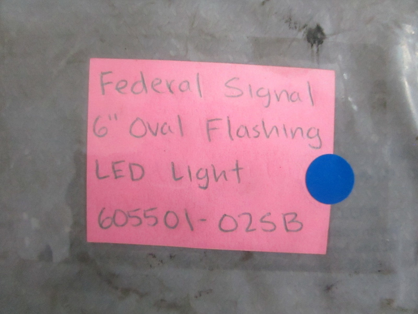*NEW OEM* 0820 Federal Signal 6" Oval Flashing LED Light 605501-02SB