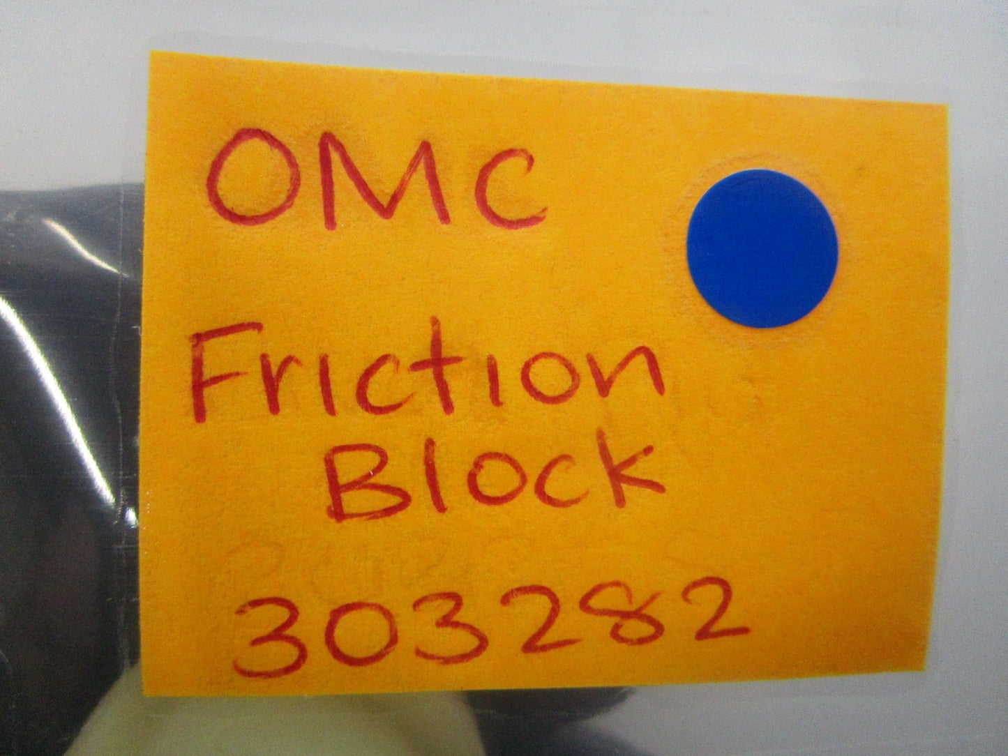 NEW OEM 303282 0303282 OMC Johnson Evinrude Friction Block 0810