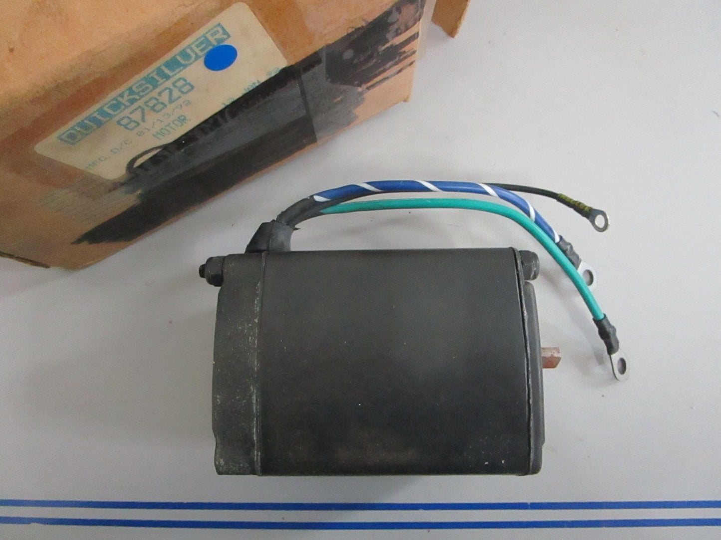 NEW OEM 87828 Mercury Quicksilver Motor 0820