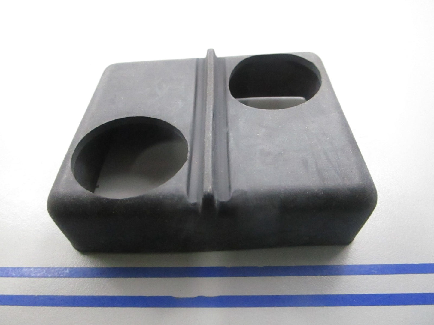 NEW OEM 842695 Volvo Penta Rubber Garter 0810