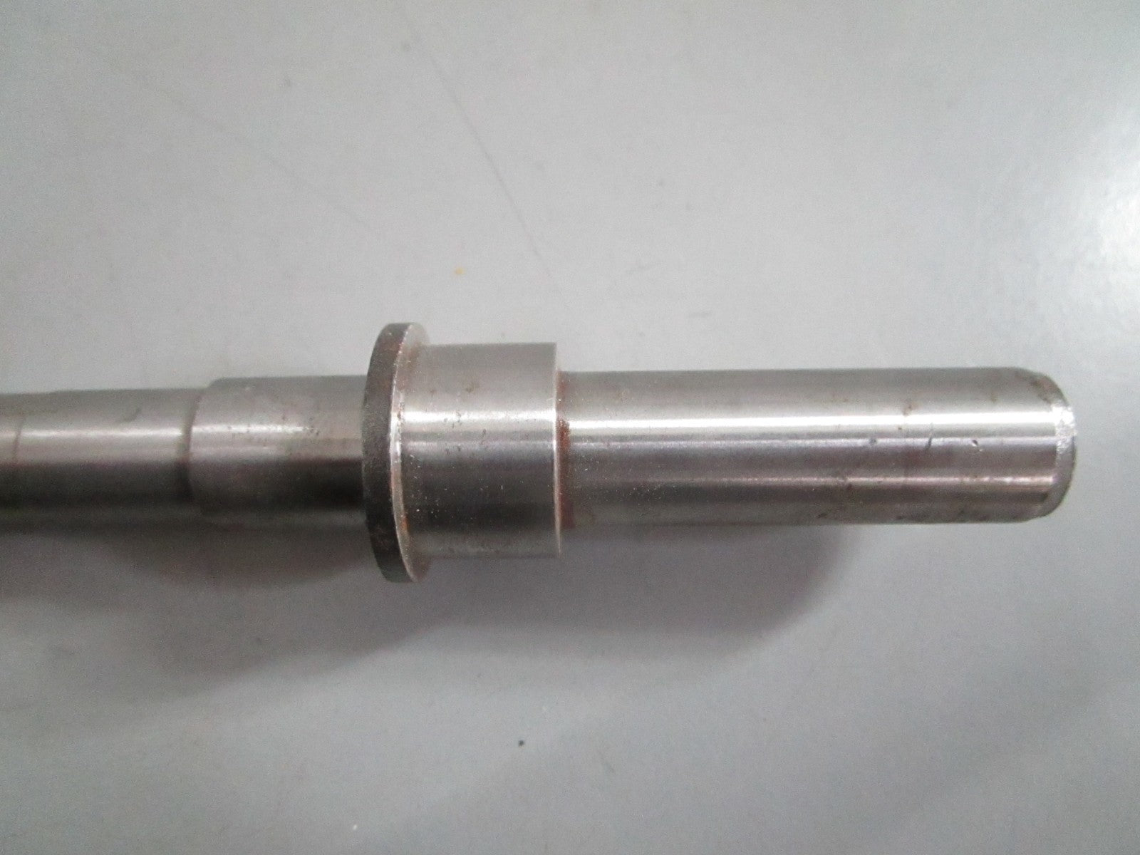 NEW OEM 398315 0398315 OMC Johnson Evinrude Propeller Shaft 0820