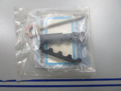 *NEW OEM* 0810 Mercury Quicksilver Retainer Assembly 8M0072689