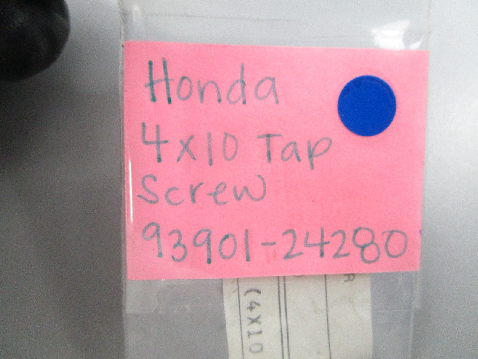 NEW OEM 93901-24280 Honda 4 x 10 Tap Screw 0810
