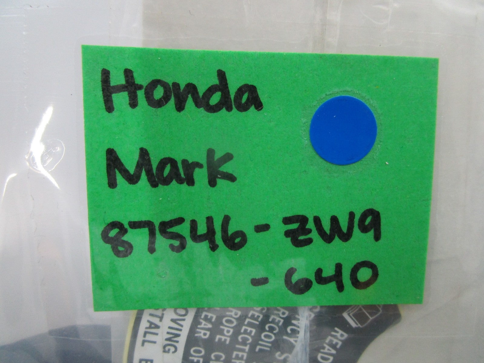 *NEW OEM* 0810 Honda Mark 87546-ZW9-640
