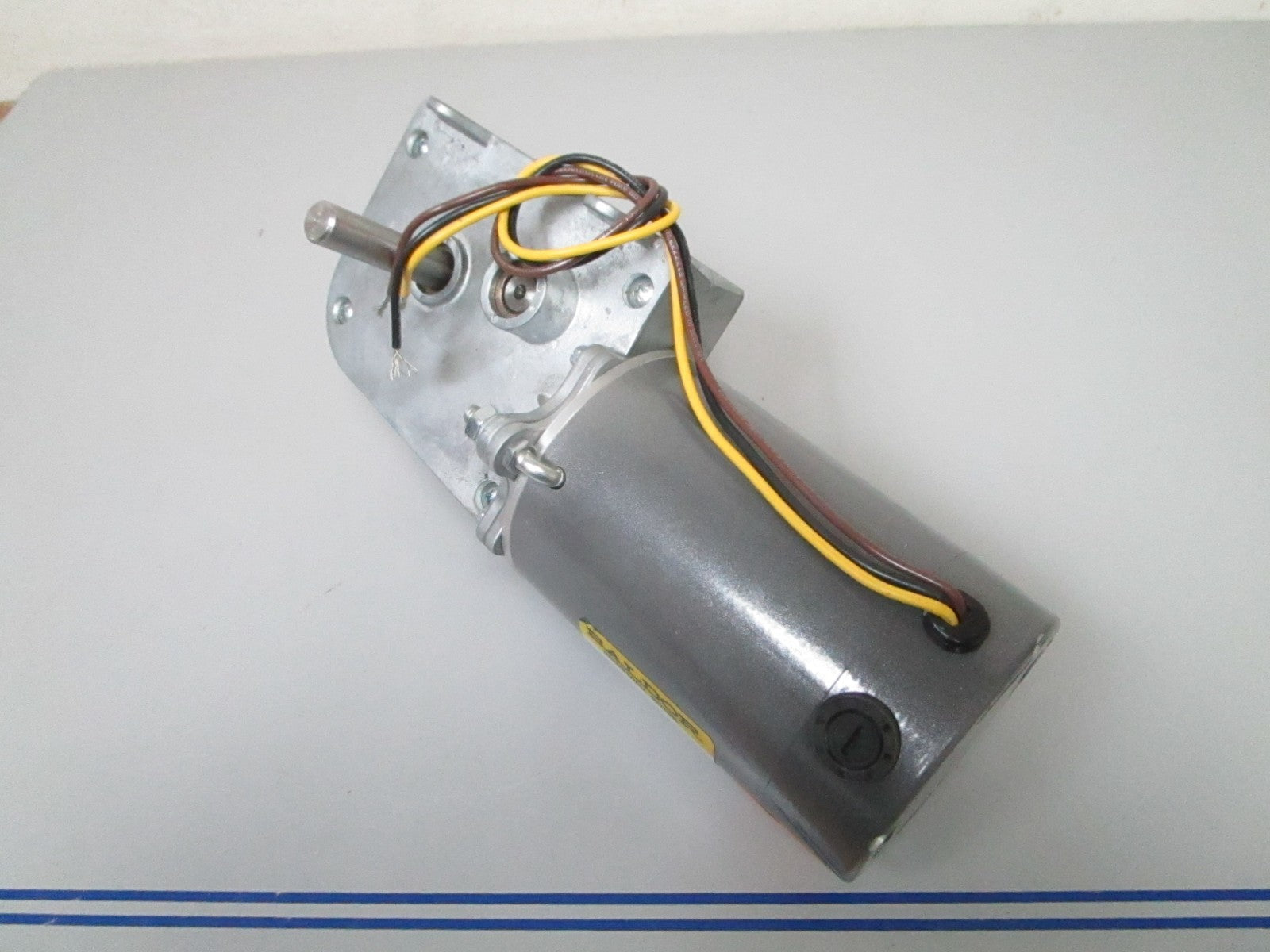 *NEW OEM* 0720 Baldor 115V 6.3AMP 8700RPM .44hp Industrial Motor 23A505Z219