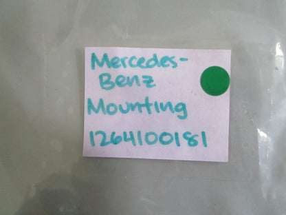 NEW OEM 1264100181 Merecedes-Benz Mounting 0820