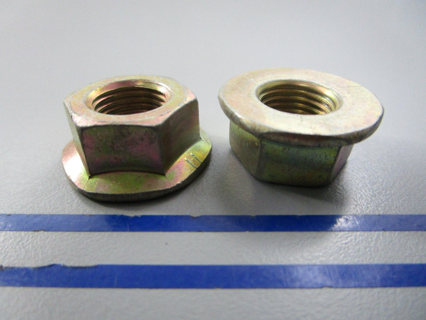 NEW OEM (LOT OF 2) 326016 0326016 OMC Johnson Evinrude Nut 0810