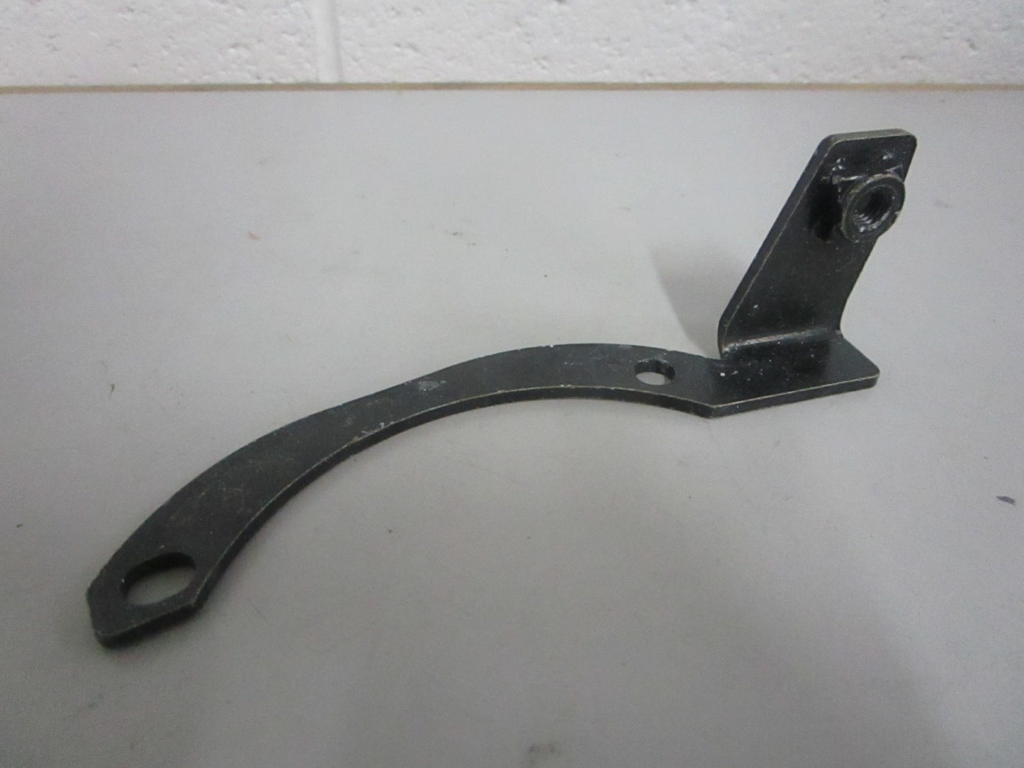 NEW OEM 21368512 Volvo Penta Bracket 0820