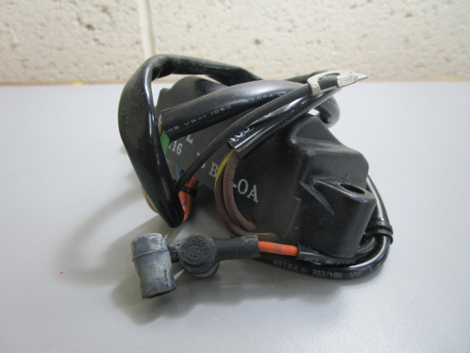 *NEW OEM* 0820 OMC Johnson Evinrude Power Pack 583116 0583116