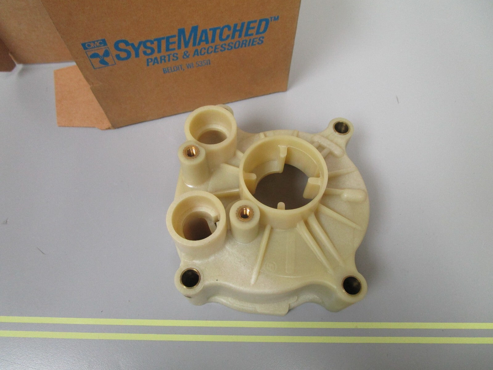 *NEW OEM* 0810 OMC Johnson Evinrude Impeller Housing Assembly 385801 0385801