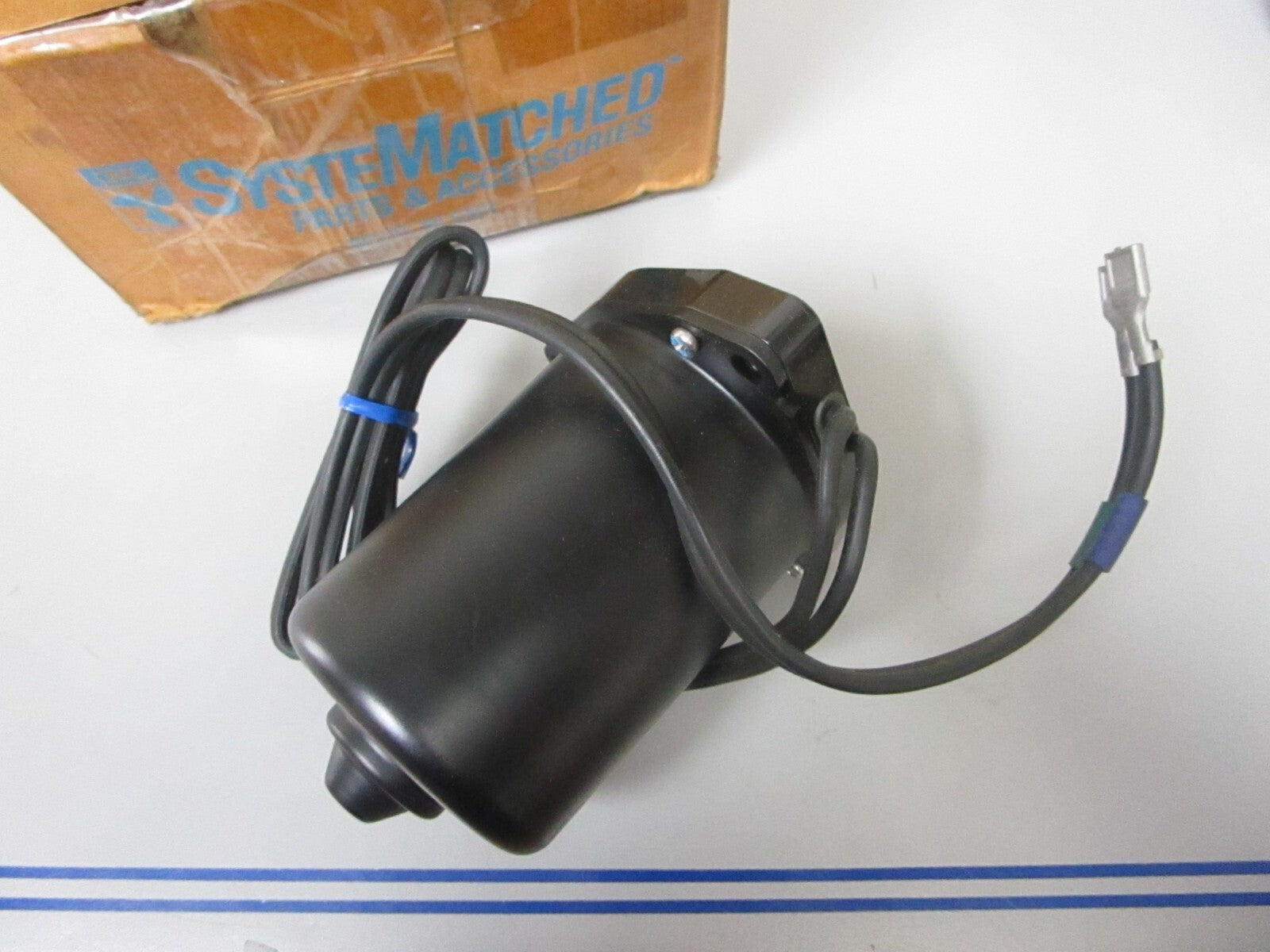 *NEW OEM* 0810 OMC Johnson Evinrude T&T Motor & Cable Assembly 437666 0437666