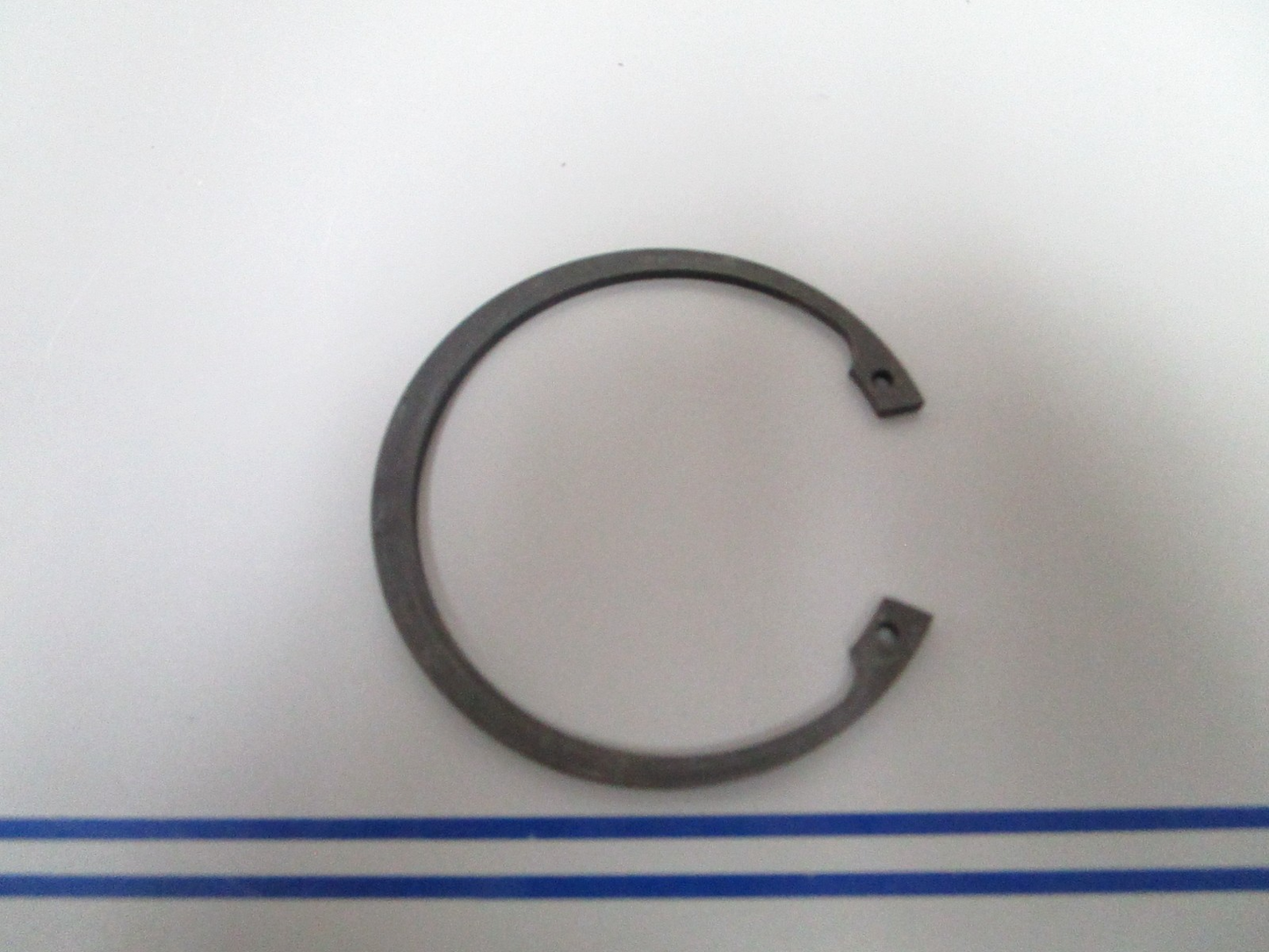 NEW OEM 320309 0320309 OMC Johnson Evinrude Retainer Ring 0810