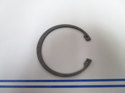 NEW OEM 320309 0320309 OMC Johnson Evinrude Retainer Ring 0810