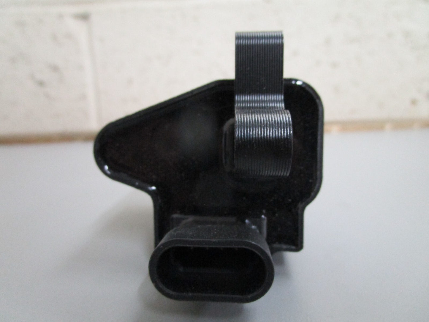 *NEW OEM* 0820 Volvo Penta Ignition Coil 3859078