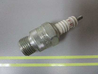 *NEW* 0810 Champion Spark Plug D-21
