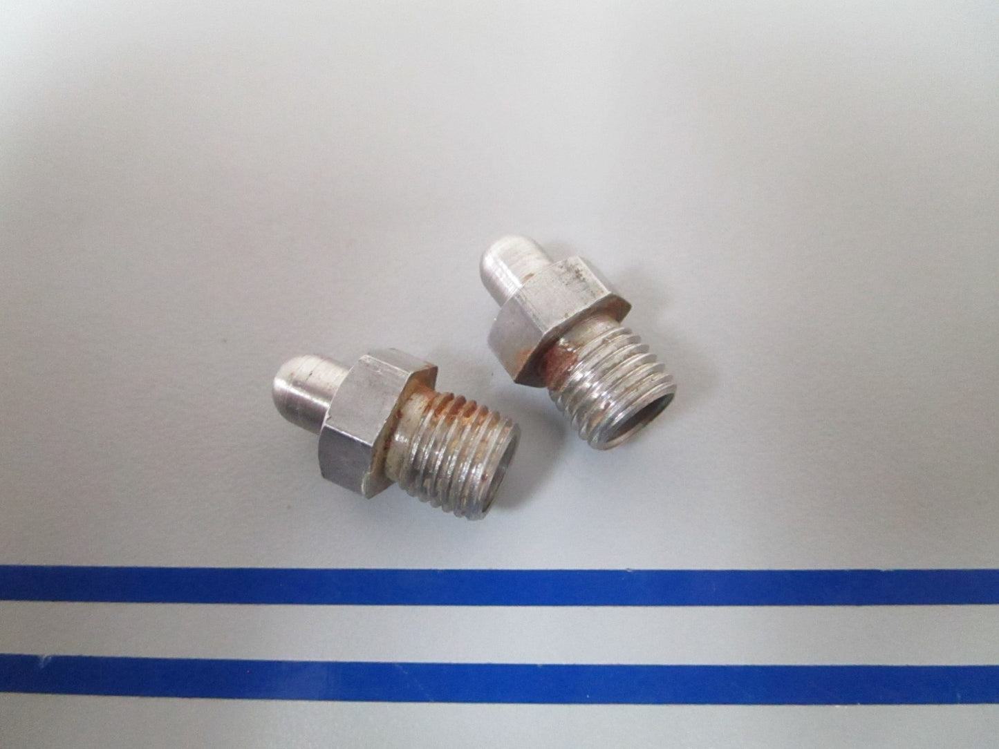 NEW OEM (LOT OF 2) 307457 0307457 OMC Johnson Evinrude Fitting 0810