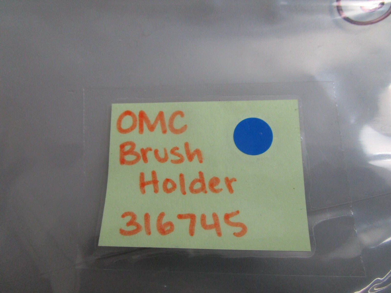 *NEW OEM* 0810 OMC Johnson Evinrude Brush Holder 316745 0316745