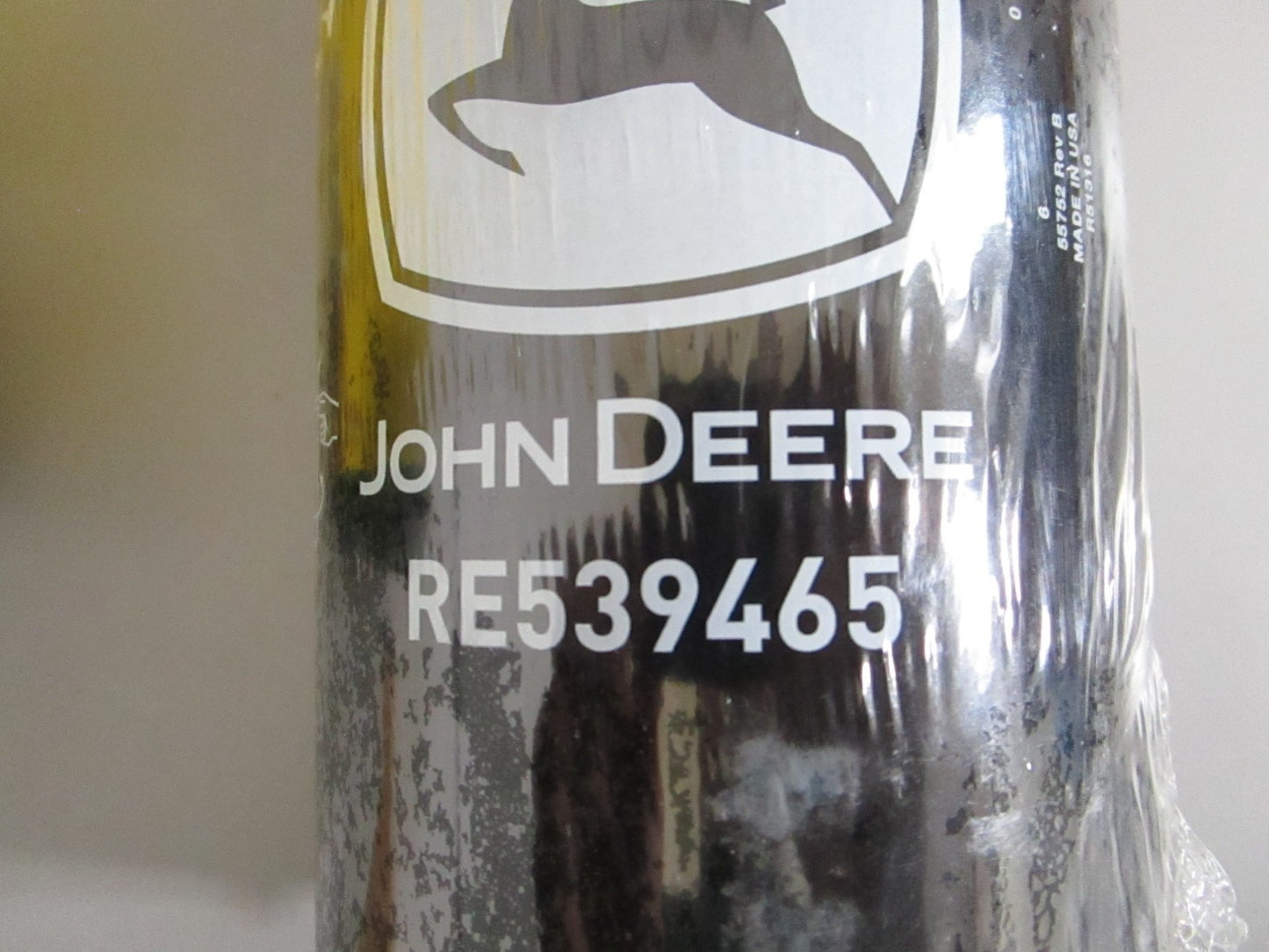 John Deere RE539465 Primary Fuel Filter 10 Micron Spin-On Tractor NEW OEM 0820