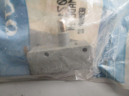 *NEW OEM* 0820 Volvo Penta Switch 850710