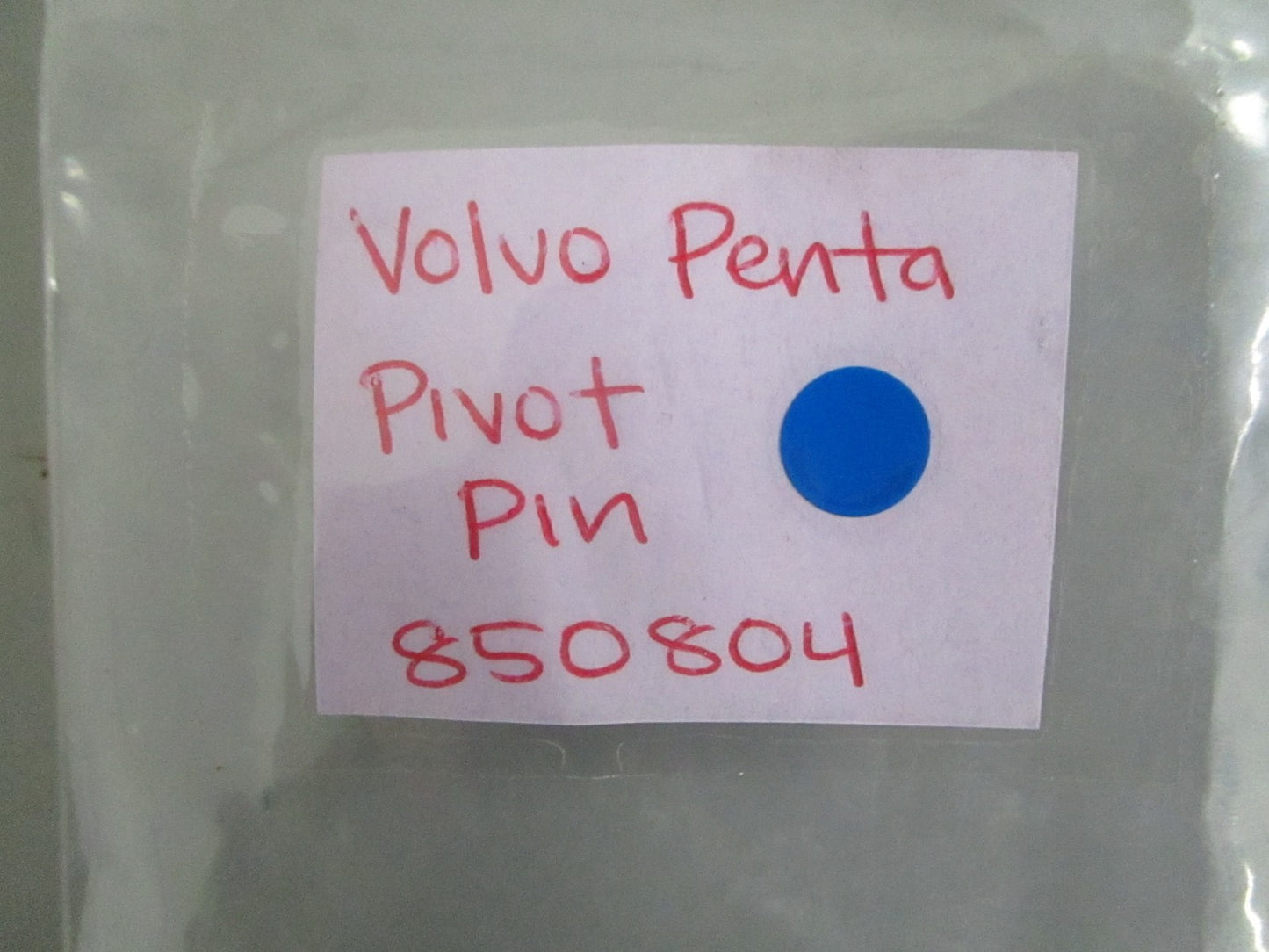 *NEW OEM* 0820 Volvo Penta Pivot Pin 850804