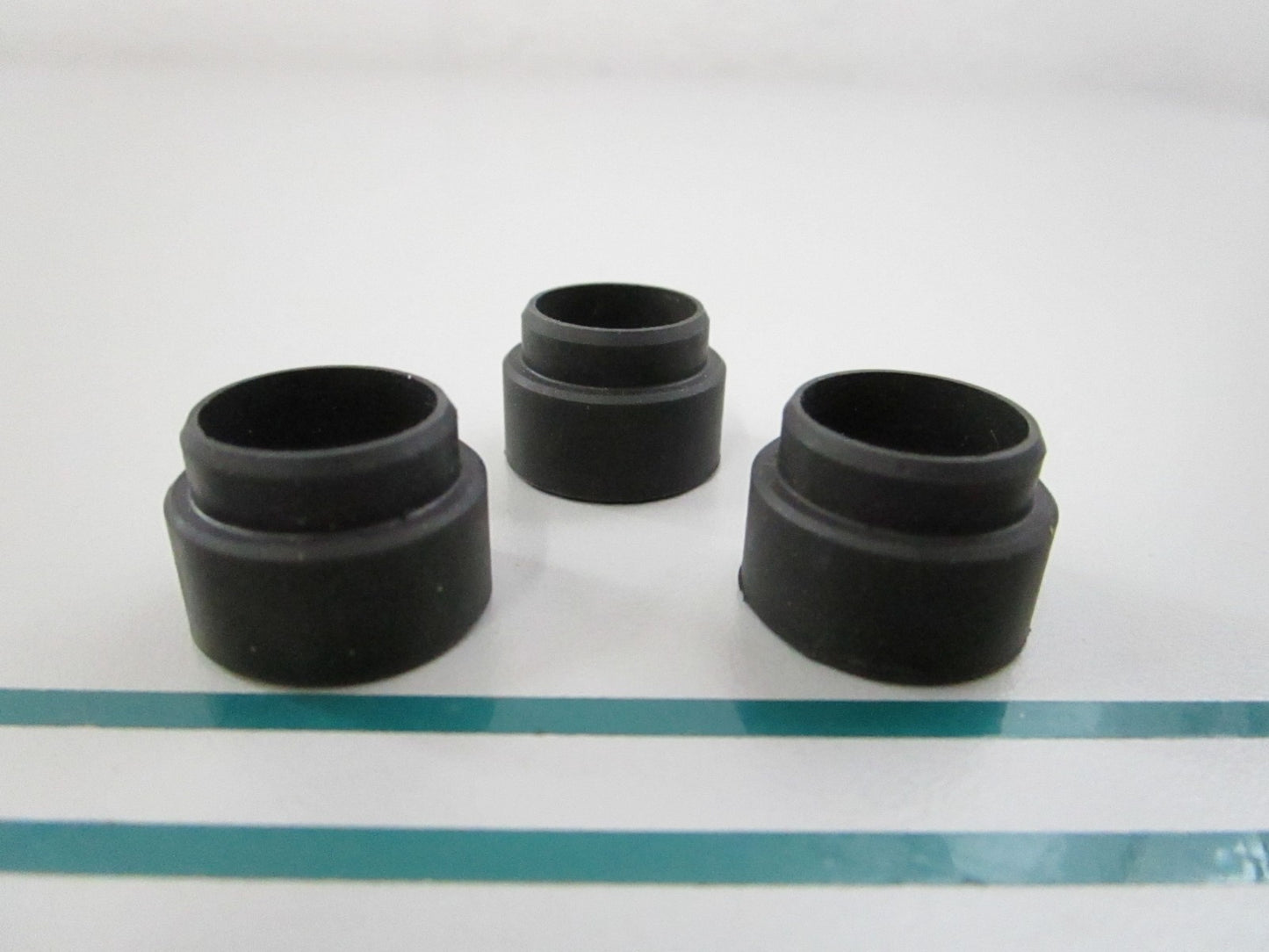 NEW OEM (LOT OF 3) 6T4-43885-00-00 Yamaha Grommet 0810