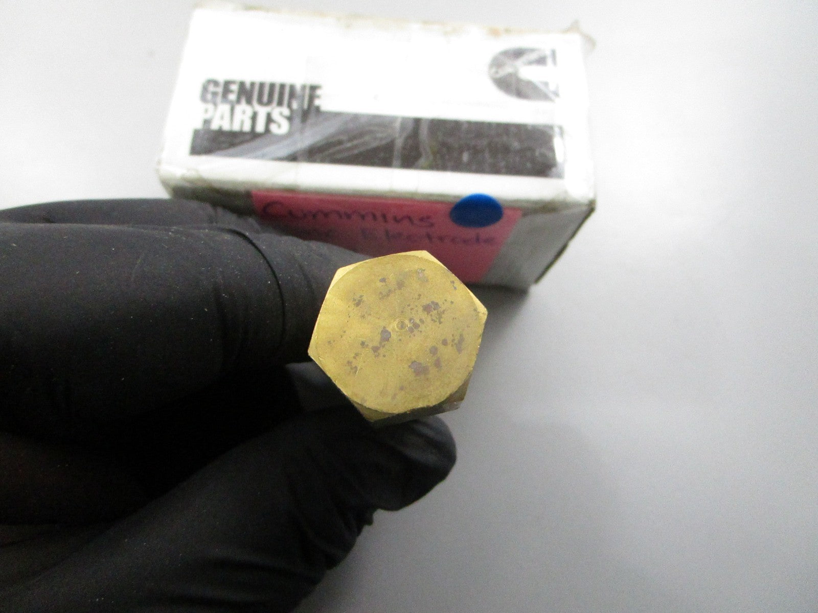 *NEW OEM* 0810 Cummins Zinc Electrode Plug 5290511