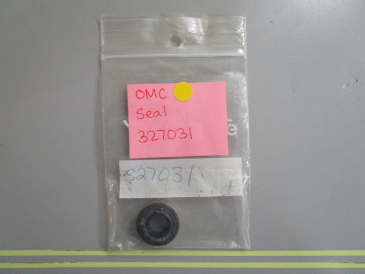 *NEW OEM* 0810 OMC Johnson Evinrude Seal 327031 0327031