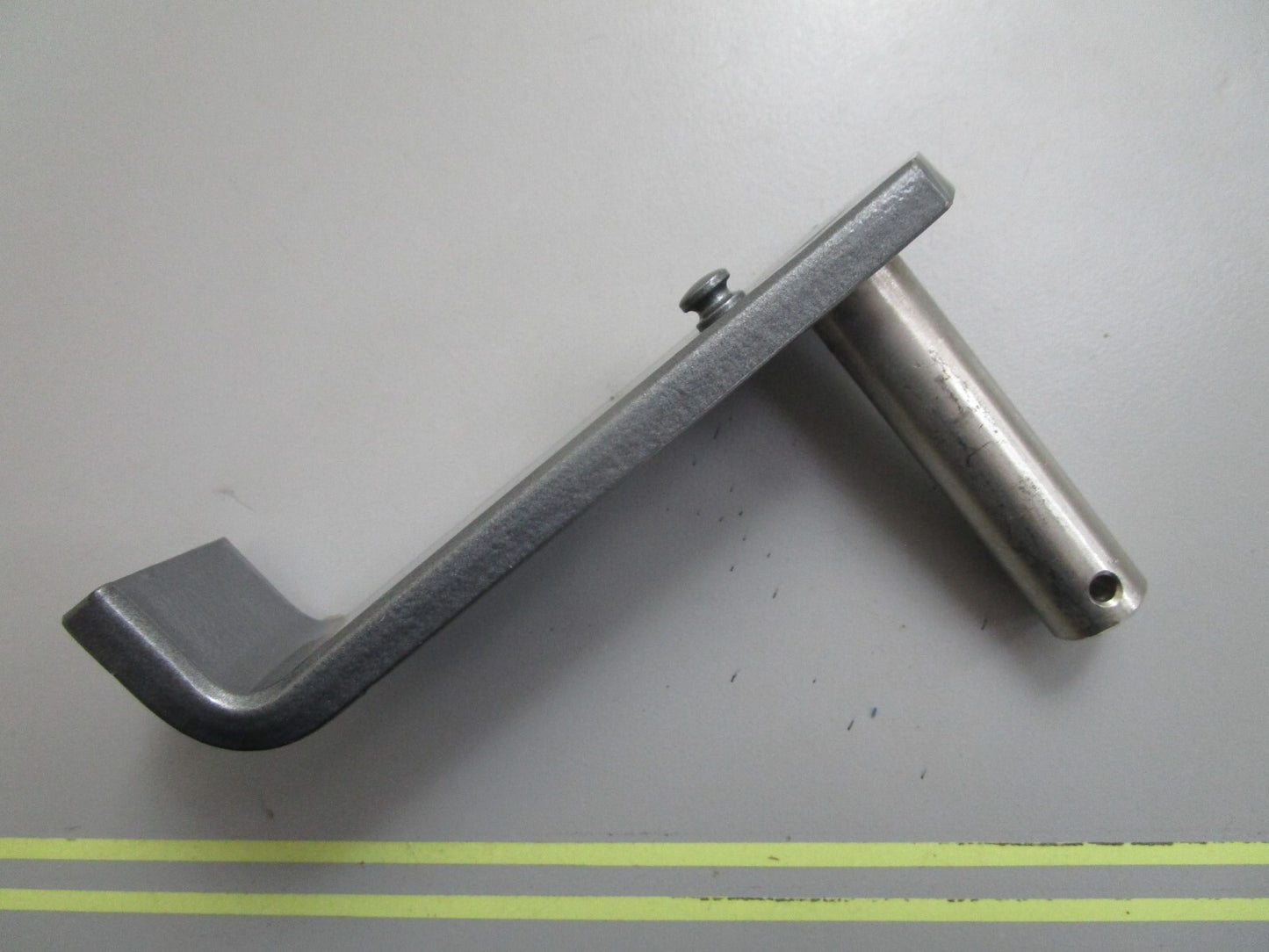 *NEW OEM* 0820 Mercury Quicksilver Tilt Lock Lever 19618A2