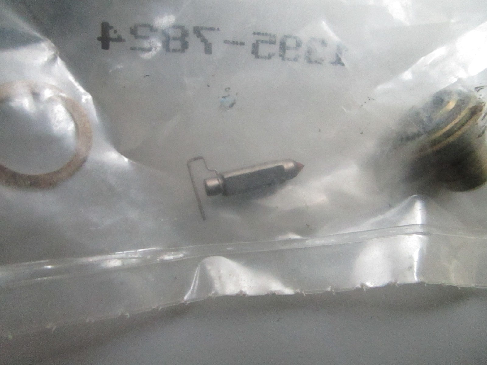 *NEW OEM* 0810 Mercury Quicksilver Valve Seat Kit 1395-7824