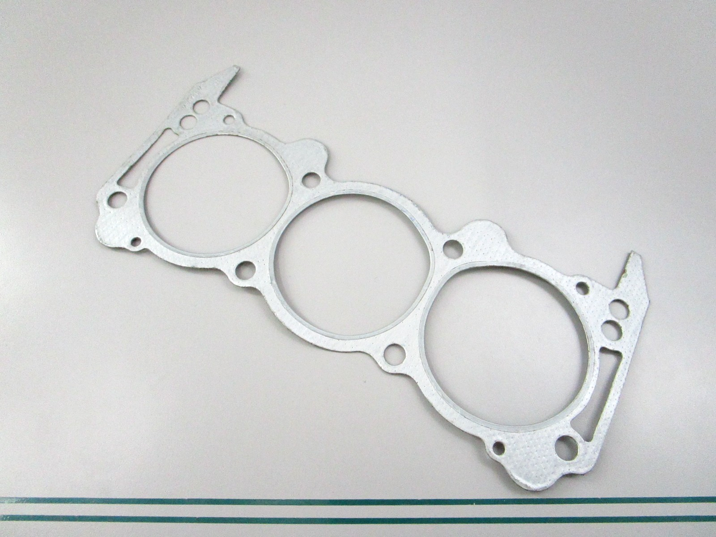 NEW 18-3884 Replaces: OMC 311207 Sierra Head Gasket 0810