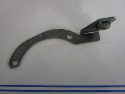 NEW OEM 21368512 Volvo Penta Bracket 0820