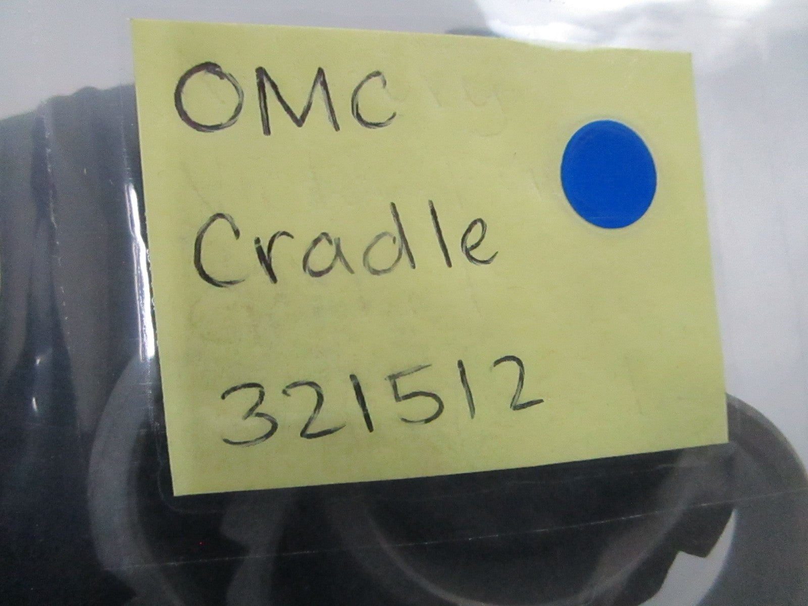 *NEW OEM* 0810 OMC Johnson Evinrude Cradle 321512 0321512
